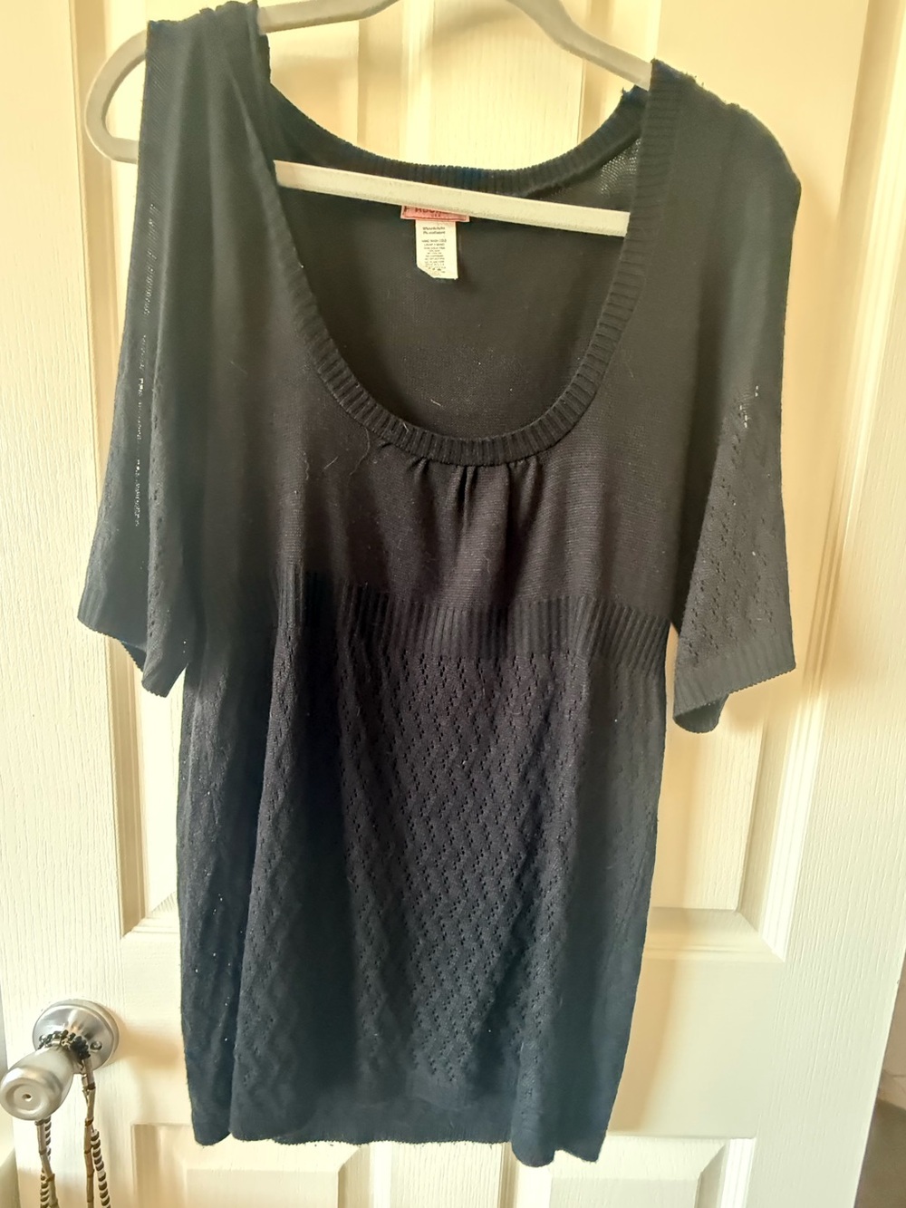 Adoré Knit Black Short Sleeve Scoop Neck Eyelet Knit Top Sweater Large
